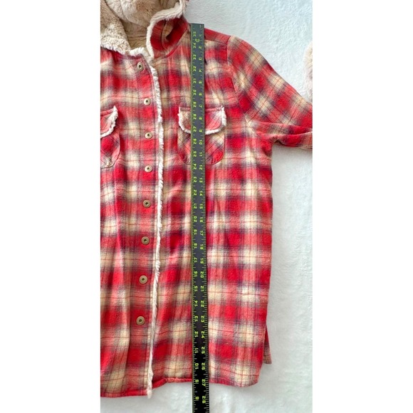 White Crow Shacket Size Large Red Cream Black Plaid Hooded Flannel Faux Fur‎ - Picture 13 of 15